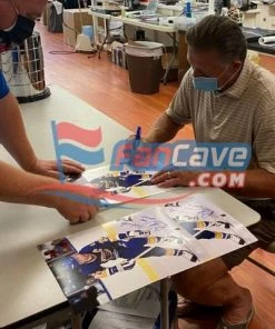 Fan Cave Sports Bernie Federko St Louis Blues Autographed 11x14 Photo W/ "HOF 2002" Inscription - COA