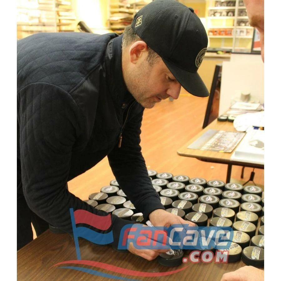 Fan Cave Sports Autographed Memorabilia Brian Elliott St Louis Blues Autographed Logo Puck - JSA 2 Fan Cave Sports Autographed Memorabilia Brian Elliott St Louis Blues Autographed Logo Puck - JSA