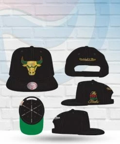 Mitchell & Ness Chicago Bulls Mitchell And Ness BHM Logo Snapback Hat