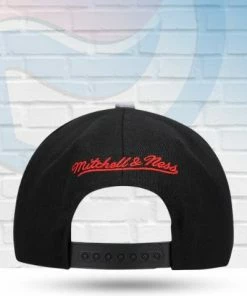 Mitchell & Ness Chicago Bulls Mitchell And Ness Core Basic Snapback Hat
