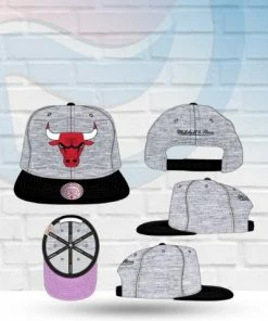Mitchell & Ness Hats Chicago Bulls Mitchell And Ness Heather Underpop Snapback Hat