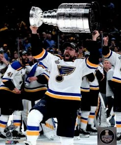 Fan Cave Sports David Perron St Louis Blues Unsigned 8x10 Licensed Photo: Two Sizes Available Collectibles