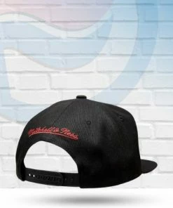 Mitchell & Ness Los Angeles Lakers Mitchell And Ness Bred Snapback Hat