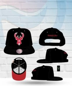 Mitchell & Ness Hats Milwaukee Bucks Mitchell And Ness Bred Snapback Hat