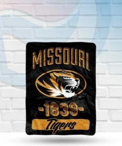 Northwest Blankets Missouri Tigers Super Plush Throw Blanket