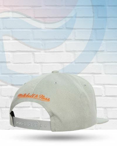 Mitchell & Ness New York Knicks Mitchell And Ness 75th Anniversary Side Patch Snapback Hat 2 Mitchell & Ness New York Knicks Mitchell And Ness 75th Anniversary Side Patch Snapback Hat