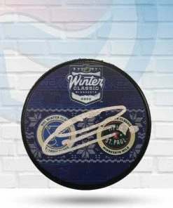 Fan Cave Sports Ryan O'Reilly St Louis Blues Autographed 2022 Winter Classic Dueling Logo Puck - JSA