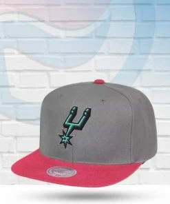 Mitchell & Ness San Antonio Spurs Mitchell And Ness Two Tone Core Basic Snapback Hat Hats