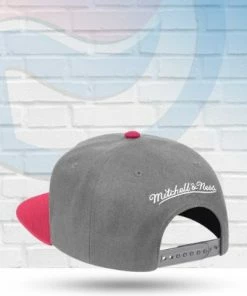Mitchell & Ness San Antonio Spurs Mitchell And Ness Two Tone Core Basic Snapback Hat Hats