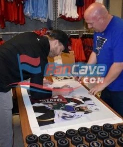 Fan Cave Sports Autographed Memorabilia Steve Ott St Louis Blues Autographed Fighting 8x10 - COA